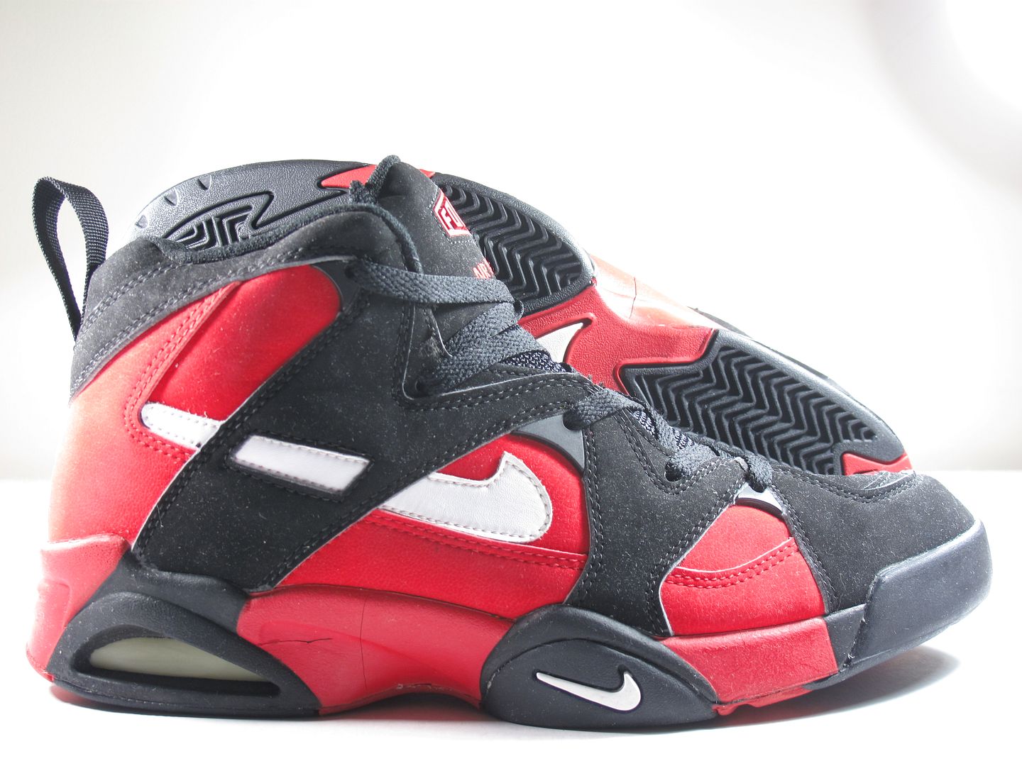 nike robinson pumps