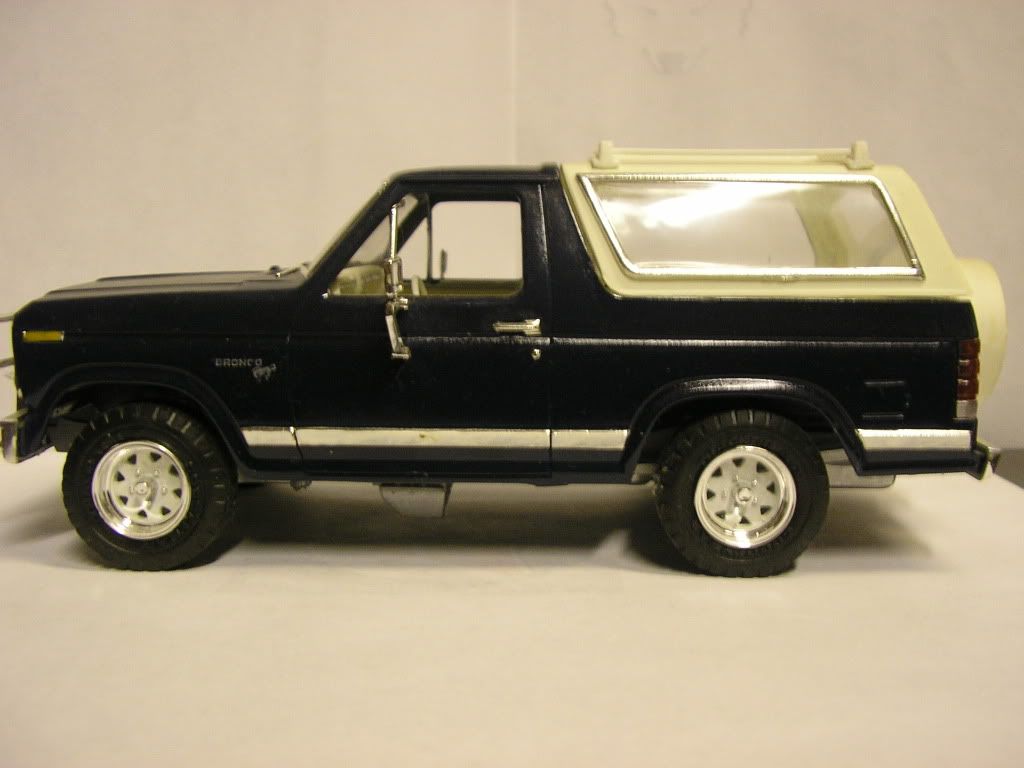 80Bronco3.jpg