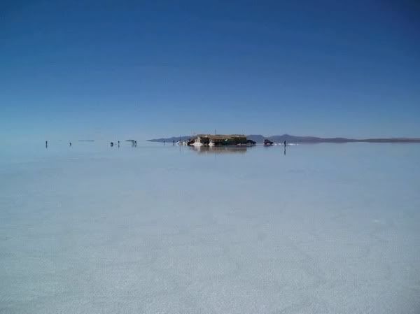 世界上最大的鏡子:烏尤尼鹽湖照片10