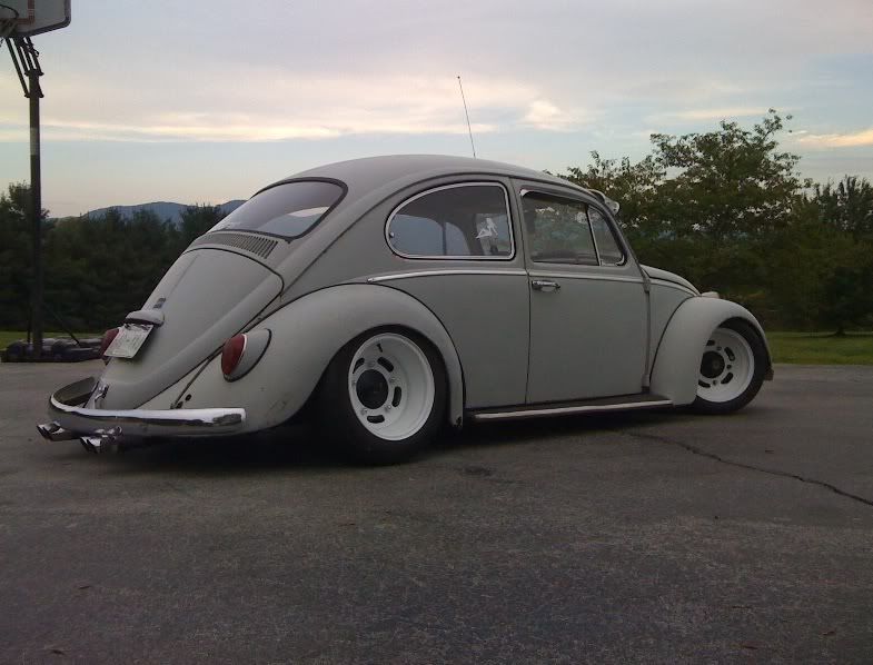 RE: Stanced and Hellaflush pic thread. buddies bug, im about to be sitting
