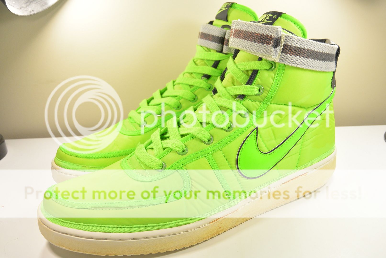 NIKE 2009 VANDAL VINTAGE ELECTRIC GREEN 8, 10, 14 TERMINATOR AIR